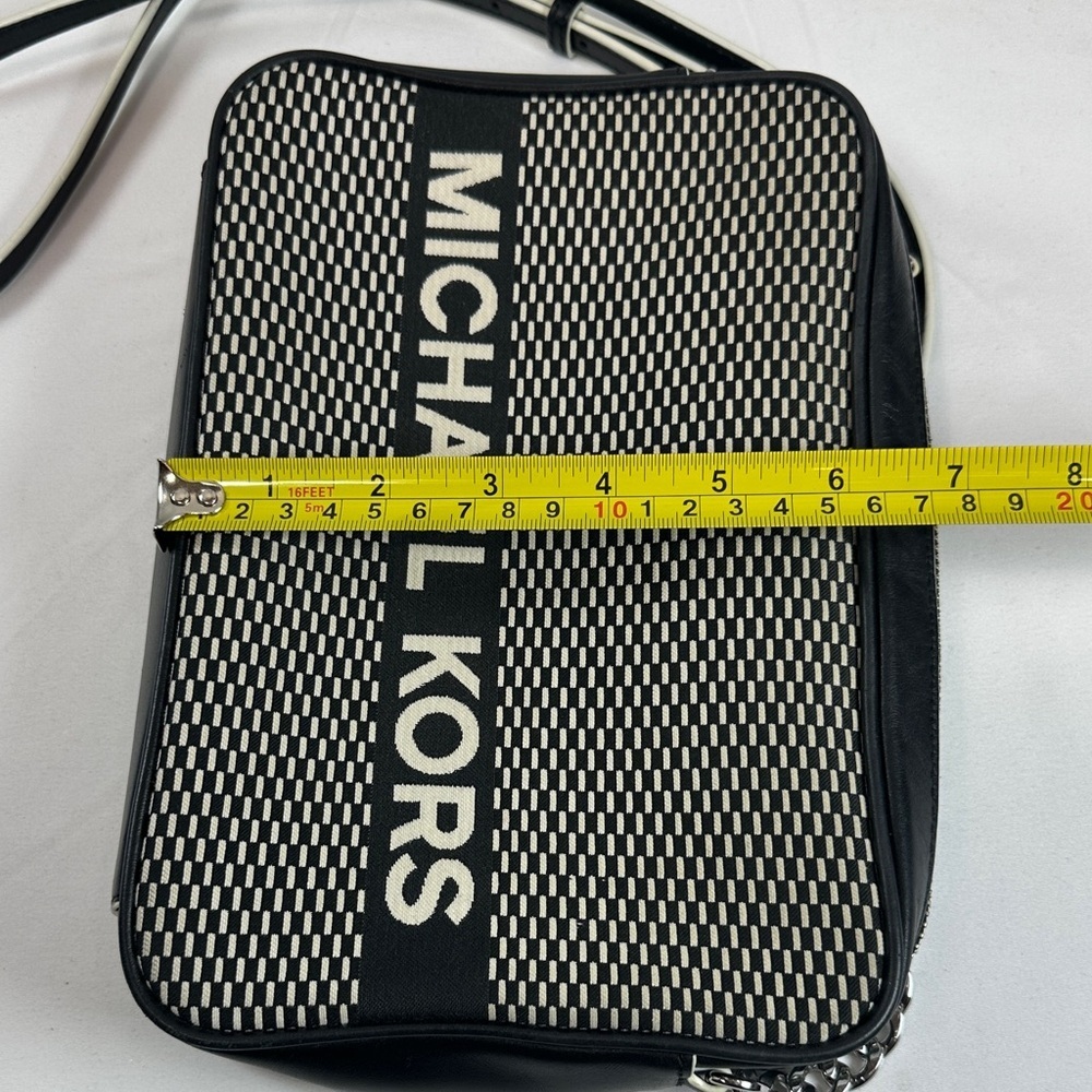 MICHAEL KORS Women's Jet Set Large Eastwest Cross Body Bag - Blk/ Off White - Picture 11 of 16